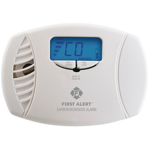 First Alert Dual-Power Carbon Monoxide Plug-in Alarm with Digital Display 1039746